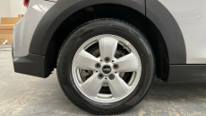MINI Hatchback 1.5 Cooper Classic 5dr Auto Petrol Hatchback